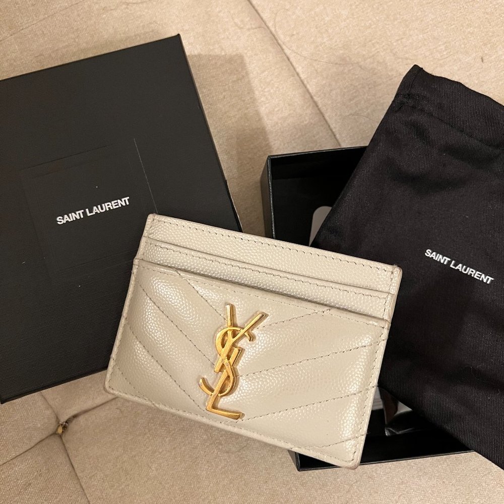 Saint Laurent Grain De Poudre Matelasse Chevron Monogram Credit Card Case
